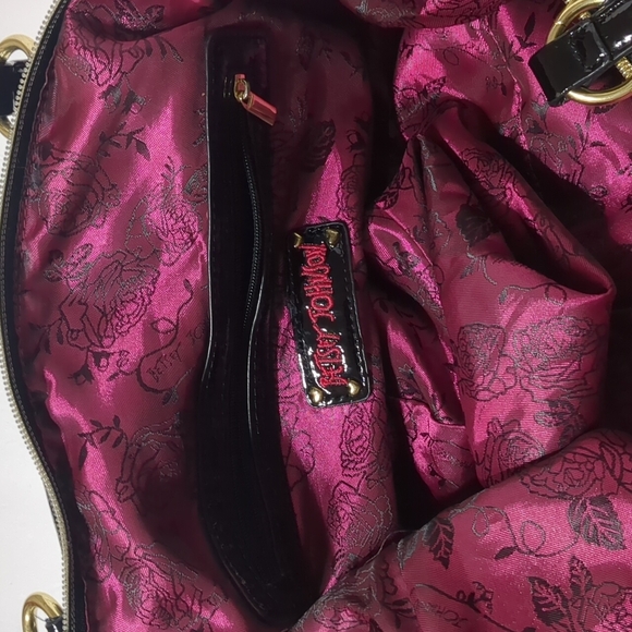 Betsey Johnson Floral black purse red 🌹 - Picture 4 of 9